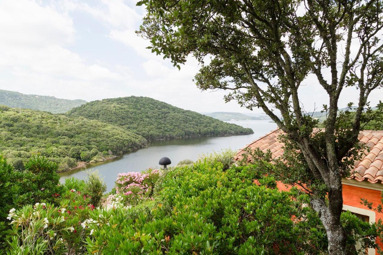 Hotel Aldiola Country Resort Sant'Antonio di Gallura Exterior photo